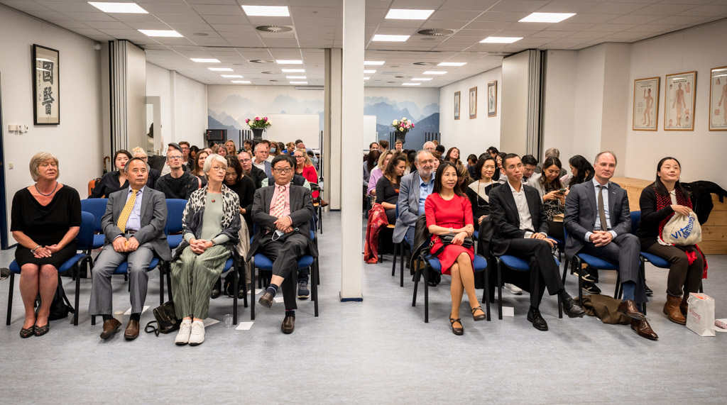 Graduates and invitees at the Graduation 2021 Shenzhou Open University of TCM